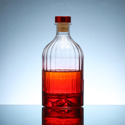 Super Flint Glass Base Material garrafa de uísque 350ml 500ml 700ml 750ml com tampa de cortiça