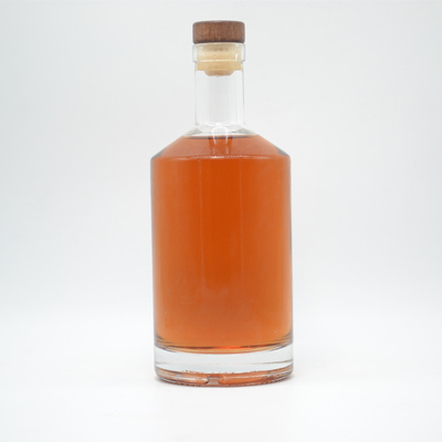 Garrafa de vodka de 750 ml com textura congelada e material de vidro branco cristalino