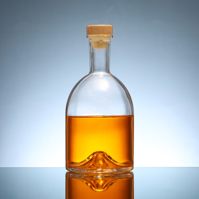 Garrafa de Tequila Gin Whiskey Vodka Redonda e Vazia com Material Branco Cristalino