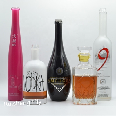 700 ml de garrafa de vidro de forma única para o material de vidro XO/Brandy Super Flint e tampa da coroa
