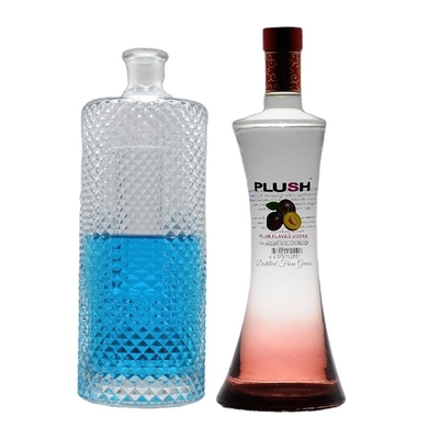 Material de vidro Super Flint 750 ml Vodka Spirit Gin Rum Garrafa de vidro Liquor com cortiça