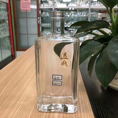 Garrafas de vidro transparentes e vazias de 375 ml, 500 ml, 700 ml, 750 ml e 1000 ml para bebidas espirituosas