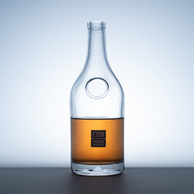 Tipo de vedação de cortiça 750 ml garrafas de vidro vazias para licor de luxo em material de super flint