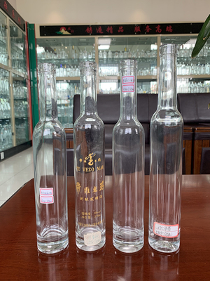 Pistola de Whiskey em forma de gelo azul-claro em forma de 700 ml garrafa de gin vazia de 500 ml para álcool