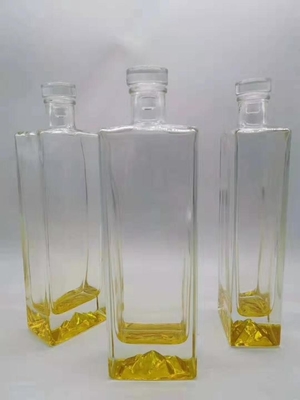 Design personalizado 500ml 750ml Garrafa de vidro quadrado de vodka com tampa