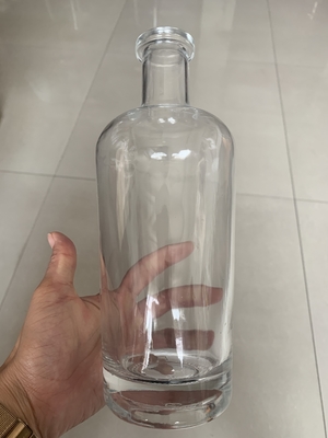 Material de base Vidro de cristal 500 ml 700 ml Garrafa de vinho de vodka vazia com rolhas