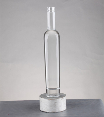 Bebidas industriais 250 ml 500 ml 750 ml garrafa de uísque plano vidro com tampa de parafuso