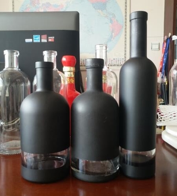 Embalagens de vidro preto de 750 ml para vinho/óleo/whisky em embalagens de cartão