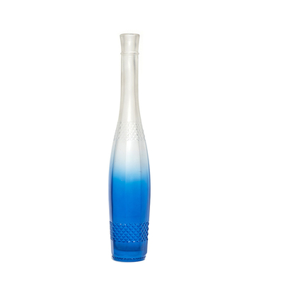 700 ml de garrafas de gin com amostra grátis