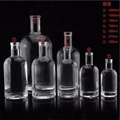 FOB Garrafa de vidro vazia para Vodka Spirits Whisky Wine Capacidade 250ml 500ml 700ml 750ml 1l