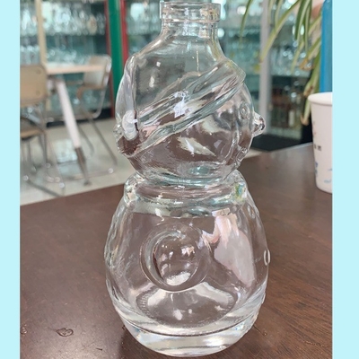 Garrafa de uísque em forma de boneco de neve de vidro transparente com manuseio de superfície decal