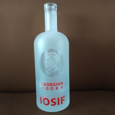 XO/Brandy/Whiskey/Vodka Garrafa de vidro cristalina branca com manuseio de superfície de decal