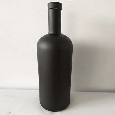 Garrafa de vidro de whisky de 750 ml, de rótulo preto, com superfície decal e sistema de fecho de cortiça