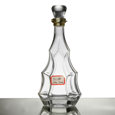 Super material de vidro de pedra Poligono de forma única Garrafa de vidro para Gin de Espírito Vodka Ideal