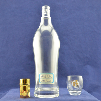 Logotipo personalizado aceitável garrafa de 750 ml de álcool branco claro para rum vodka e uísque