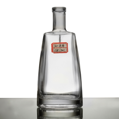 Super material de vidro de pedra Poligono de forma única Garrafa de vidro para Gin de Espírito Vodka Ideal