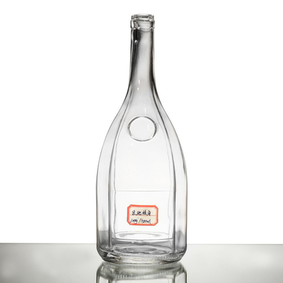 Material do colarinho Material de vidro Super Flint Garrafa de vidro 4.5L para Vodka Gin Whiskey