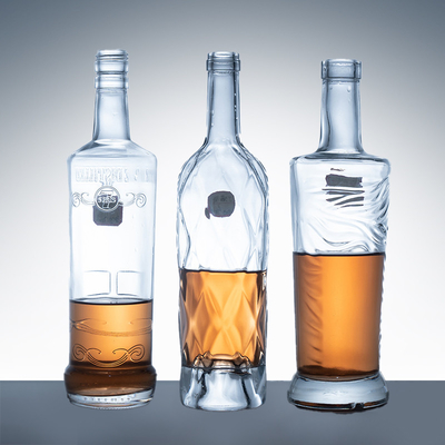 700 ml de vidro de brandy vodka garrafa de gin em design elegante com material de vidro Super Flint