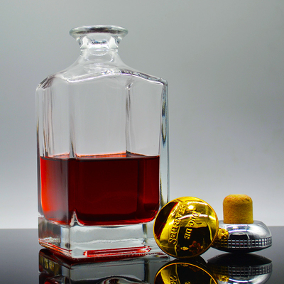 500 ml garrafa de vidro quadrada para bebidas Liquor Brandy Whiskey Vodka Gin Rum Etiqueta decal