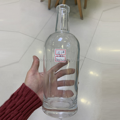 Super Flint 700ml Spirit Glass Vodka Flask com Cortiça OEM/ODM Aceitável Personalizável