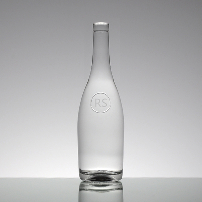 Impressão de logotipo pode personalizar álcool branco cristalino em garrafa de vidro em forma de borboleta de 0,5L