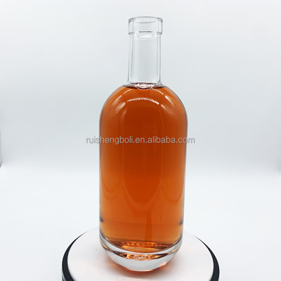Super Flint 700ml Spirit Glass Vodka Flask com Cortiça OEM/ODM Aceitável Personalizável