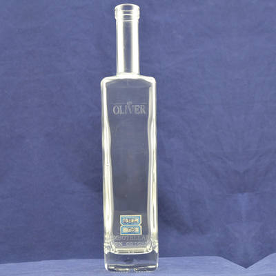 Produção a granel Material de vidro Super Flint 750 ml Garrafa de vinho de vidro Vodka para bebida espirituosa