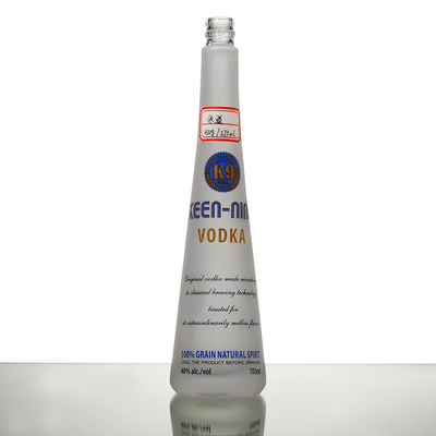 500 ml 700 ml 750 ml garrafa redonda de vidro vazio com cortiça feita de material de vidro Super Flint