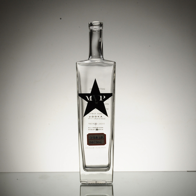 Decal Surface entrega garrafa de vidro transparente para vodka russa a preços acessíveis