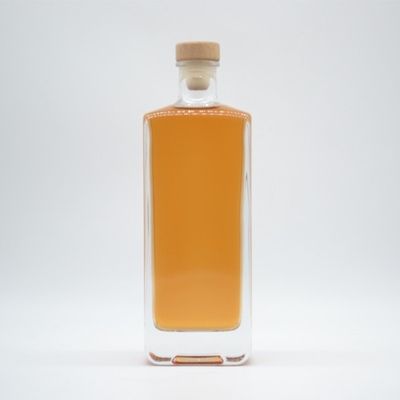 500 ml 700 ml 750 ml 1 L de vidro de forma única quadrada garrafa de licor para suco vodka licor espirituoso