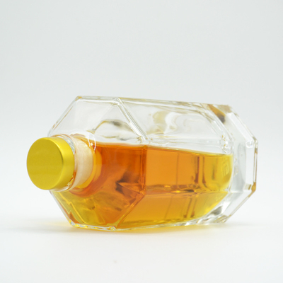 700 ml de garrafa de vidro de forma única para o material de vidro XO/Brandy Super Flint e tampa da coroa