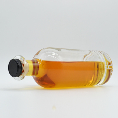 700 ml de garrafa de vidro de forma única para o material de vidro XO/Brandy Super Flint e tampa da coroa