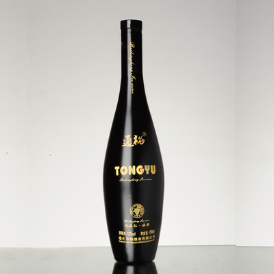 Material de vidro Super Flint 750ml garrafas de vidro de vodka personalizadas para Shandong Yuncheng