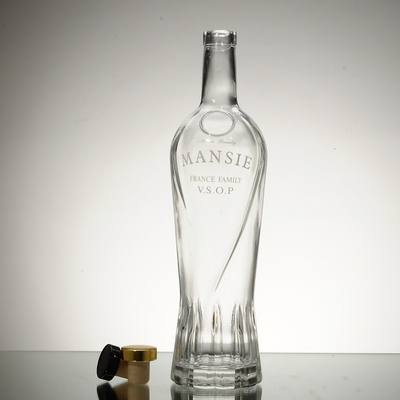 Material do colarinho Garrafa de vidro para vinho com rolhas e tampas 750 ml Garrafa de brandy Xo vazia