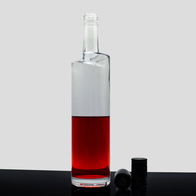 750ml 700ml Custom Glass Whiskey Vodka Flask com TUV Standard e Hot Stamping