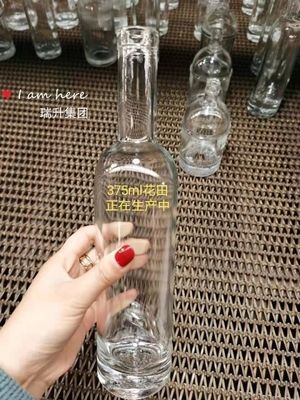 Extra White Flint Glass 350ml 500ml 700ml 750ml Vodka Gin Whiskey Liquor Garrafa de vidro