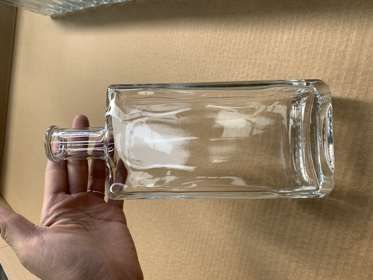 Cristal Branco Material Quadrado Garrafa de Vidro 500 ml para Espíritos Gin Rum Vodka Whiskey