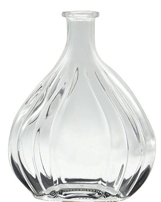 Garrafa de vidro branco de cristal para bebidas de design elegante 500ml 750ml Vodka Whiskey Brandy