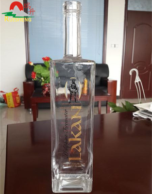 700 ml 750 ml Super Flint French Square Glass Bottle para álcool Padrão certificado SGS