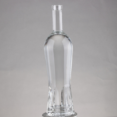 Garrafas de vodka de 70cl 700ml feitas de vidro de super-flinta com base espessa e tipo de vedação de cortiça
