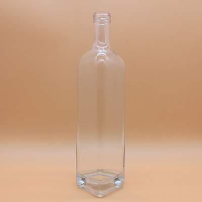 Material de vidro Super Flint 750 ml Garrafa de vidro com tampa de parafuso para fabricação de bebidas alcoólicas