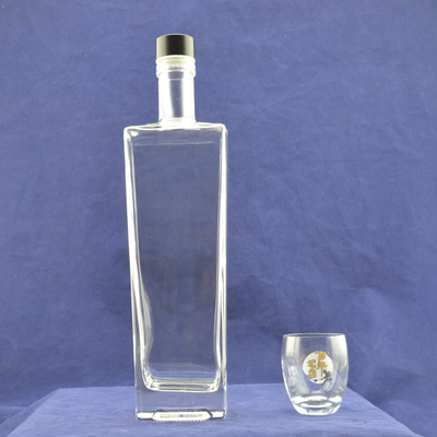 Garrafas de vidro de super flint certificadas ISO14001 para fabricação de XO/Brandy/Whisky/Vodka