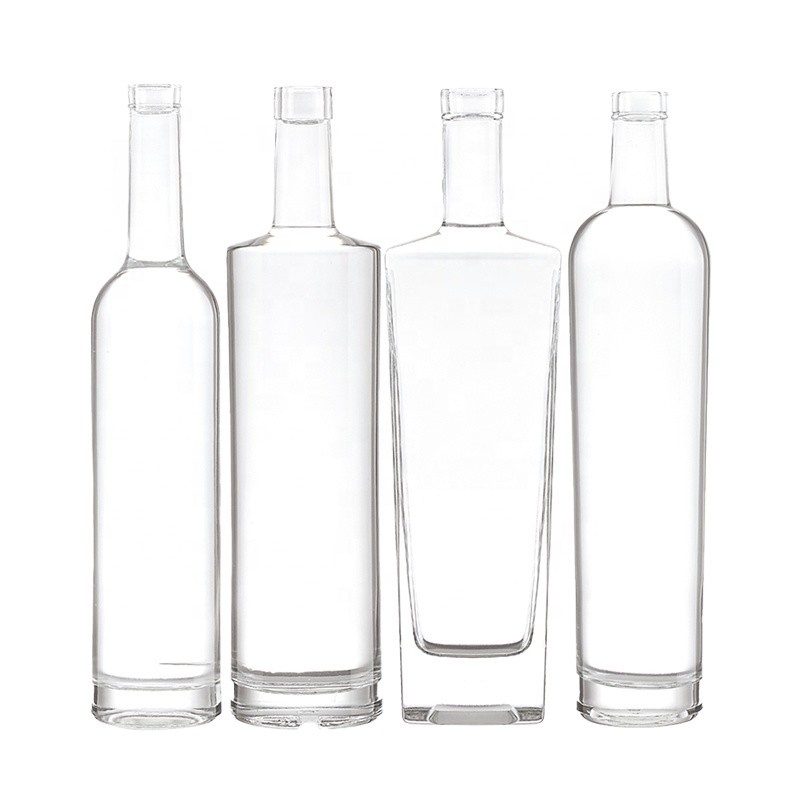 Base de material de vidro Super Flint 700 ml Vidro transparente Whisky Vodka Garrafa de vinho para álcool