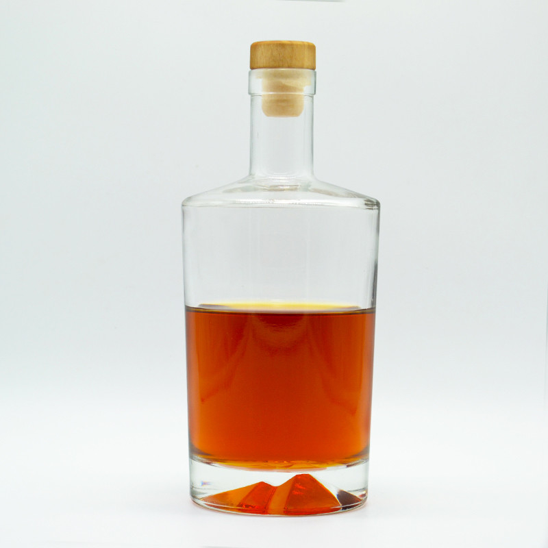 Material de vidro de pedra alta 700ml 750ml Rum Vodka Whiskey Tequila Garrafa de vidro com cortiça