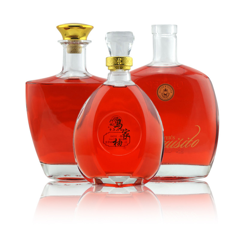 Material de vidro Super Flint 350ml 550ml 750ml Vodka vazia garrafa de vidro Whisky aceitável OEM/ODM