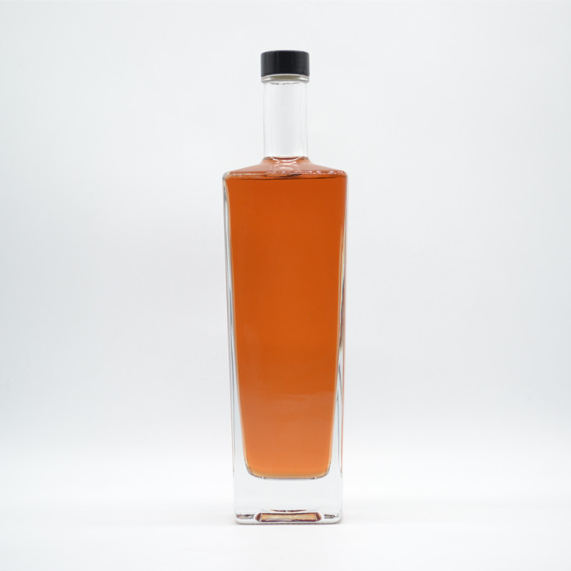 700 ml de garrafas de gin com amostra grátis