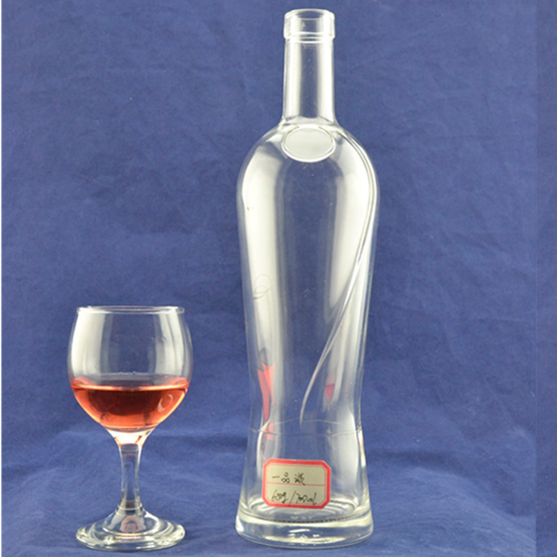 Material do colarinho Super Flint Material 700 ml Vazio Alcool Límpido Rum Whisky Spirit Vodka Garrafa de vidro para Liquor