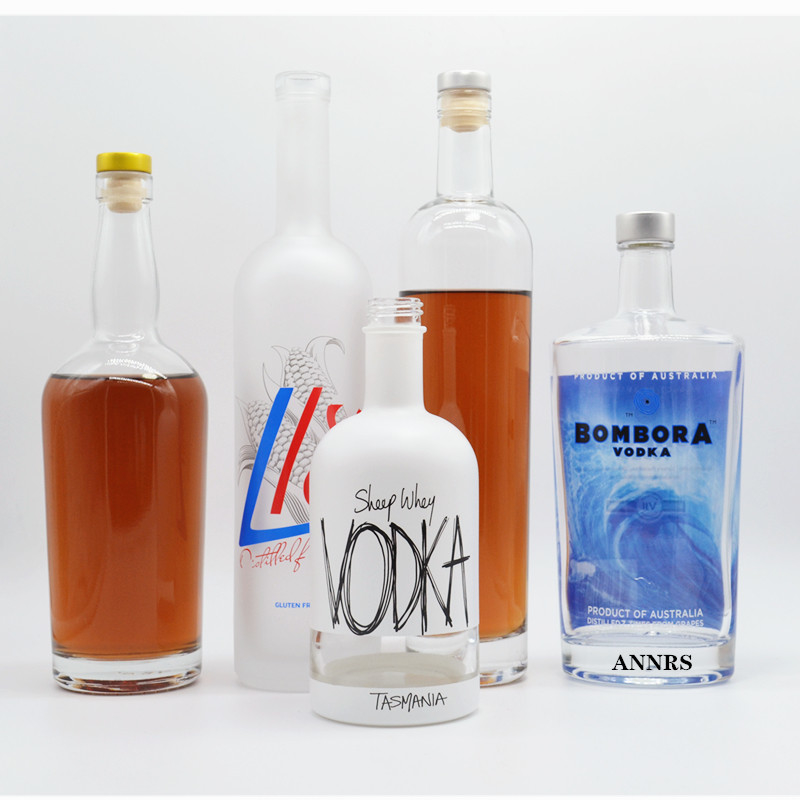 Super Flint Glass Base Material garrafa sob medida Whiskey Vazio Vinho garrafa de vidro 500/750ml