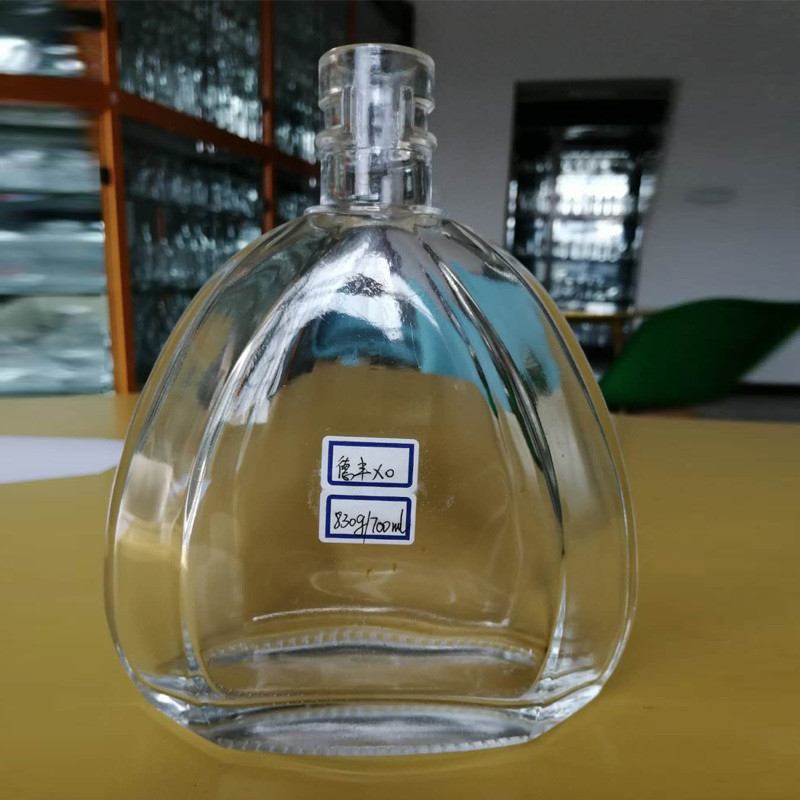 OEM Logotipo Decal Stock 1000ml 750ml 500ml garrafas de licor Vodka garrafa de vidro com tampa de cortiça