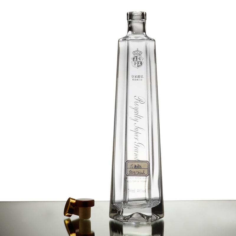 Super material de vidro de pedra Poligono de forma única Garrafa de vidro para Gin de Espírito Vodka Ideal